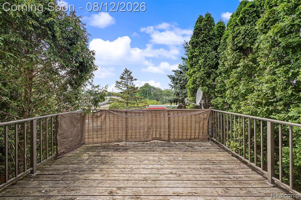 9 Lyons Court Property Photo 16