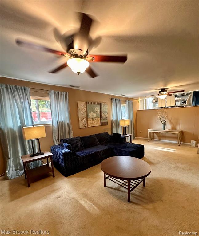6942 Leslee Crest Drive Property Photo 14