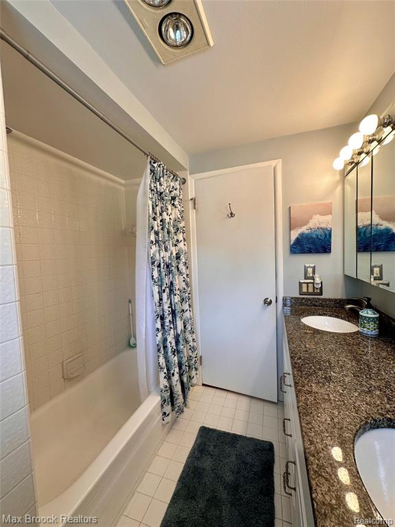 6942 Leslee Crest Drive Property Photo 26