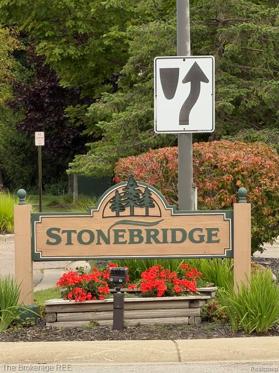 4126 Stonebridge Property Photo 3