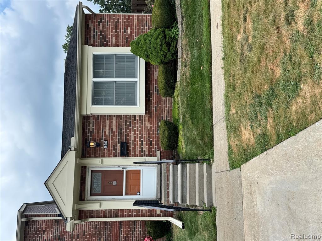 19902 Great Oaks Circle Property Photo 1