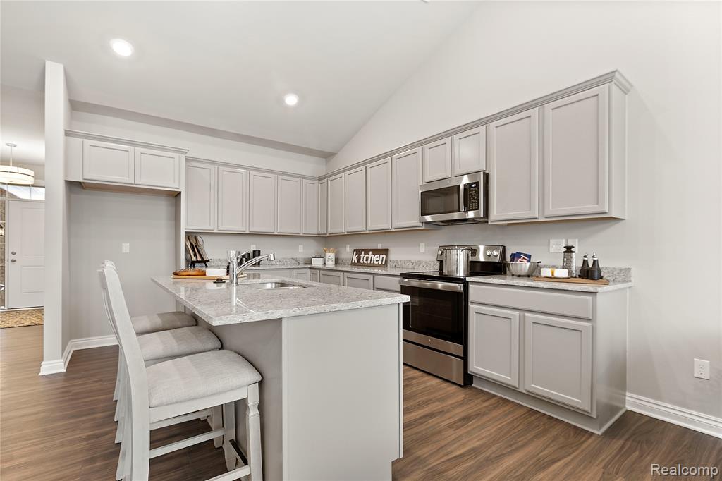 9932 Crossview Trail Property Photo 3