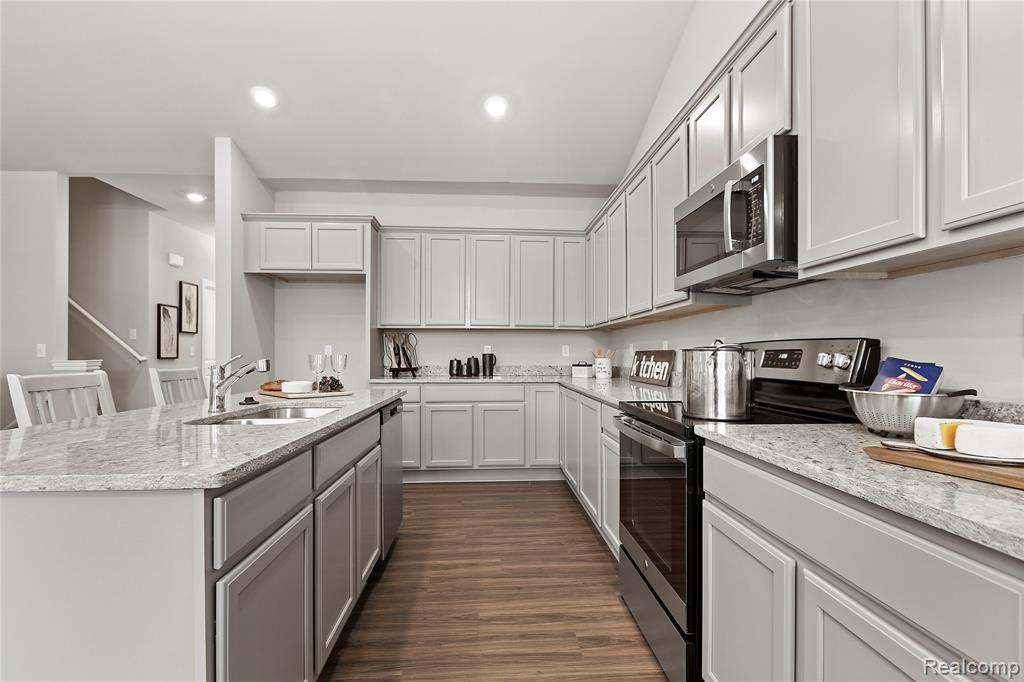 9932 Crossview Trail Property Photo 4