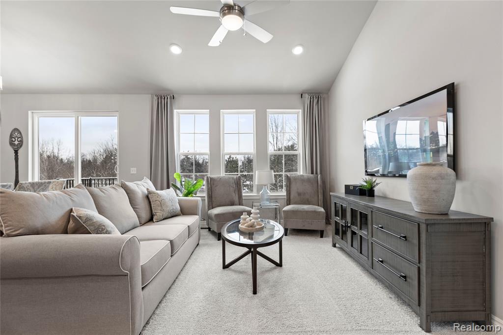 9932 Crossview Trail Property Photo 7