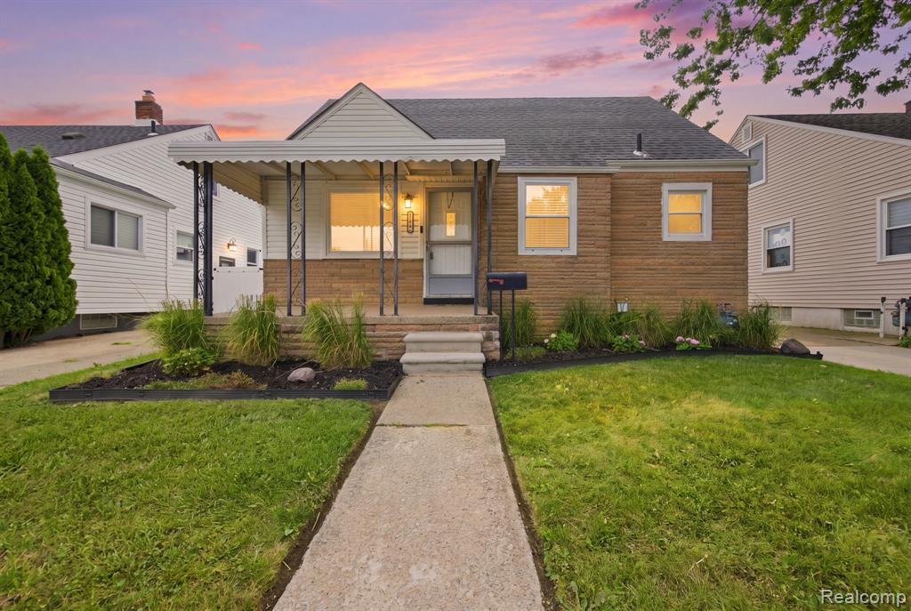 17763 Valade Street Property Photo 1