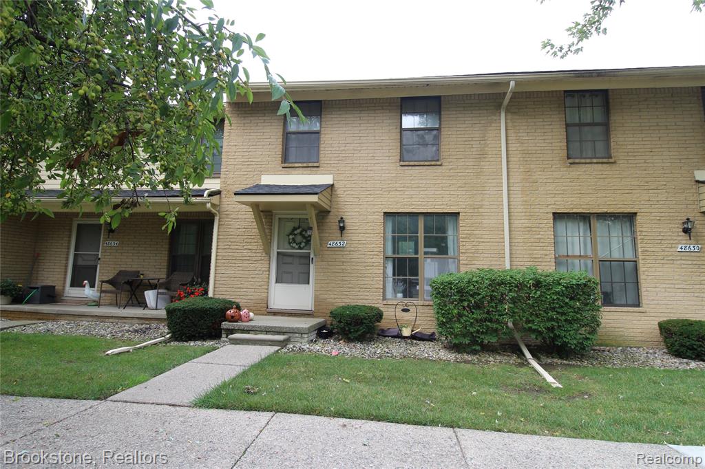48632 Sugarbush Road