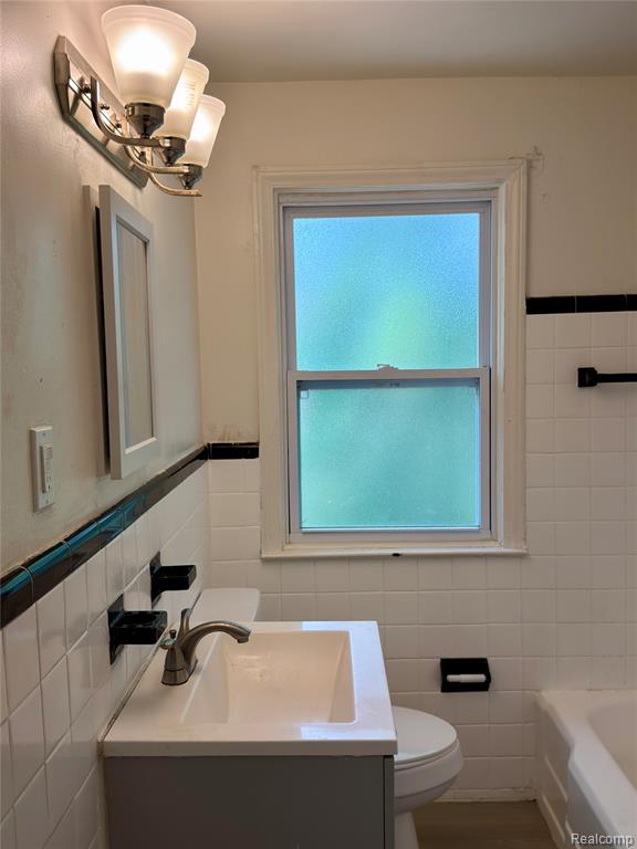61019407 Property Photo 4