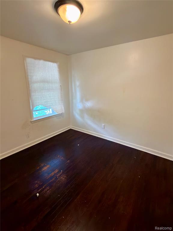 61019407 Property Photo 5