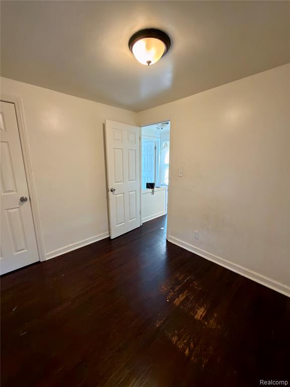 61019407 Property Photo 7