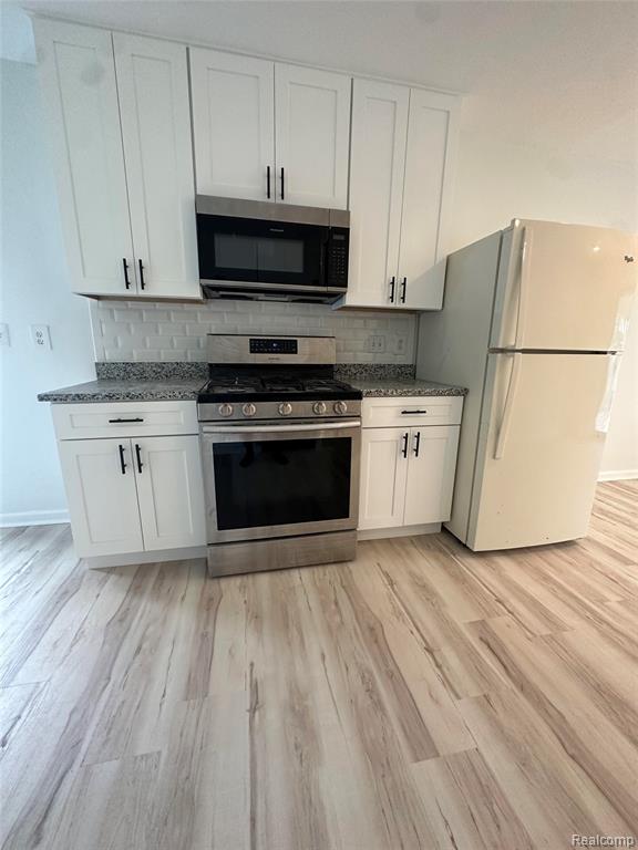 6723 Kinmore Street Property Photo 3