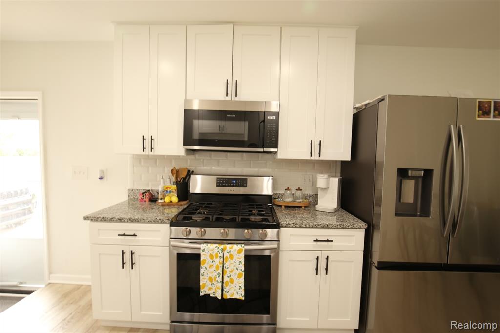6723 Kinmore Street Property Photo 11