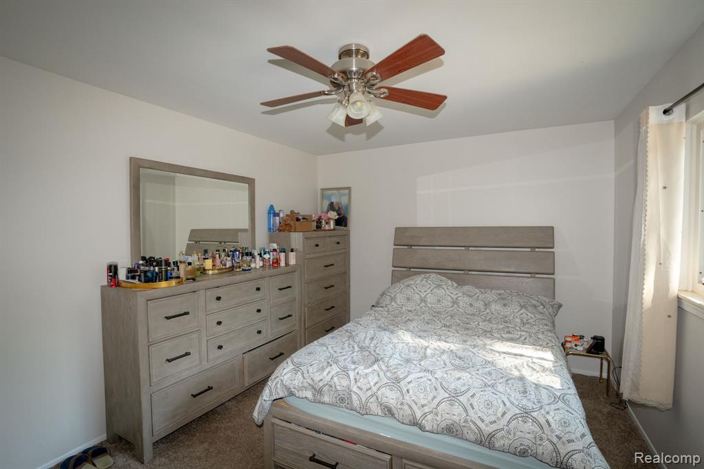 1635 Castleton Drive Property Photo 9