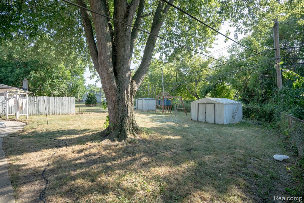 1635 Castleton Drive Property Photo 14