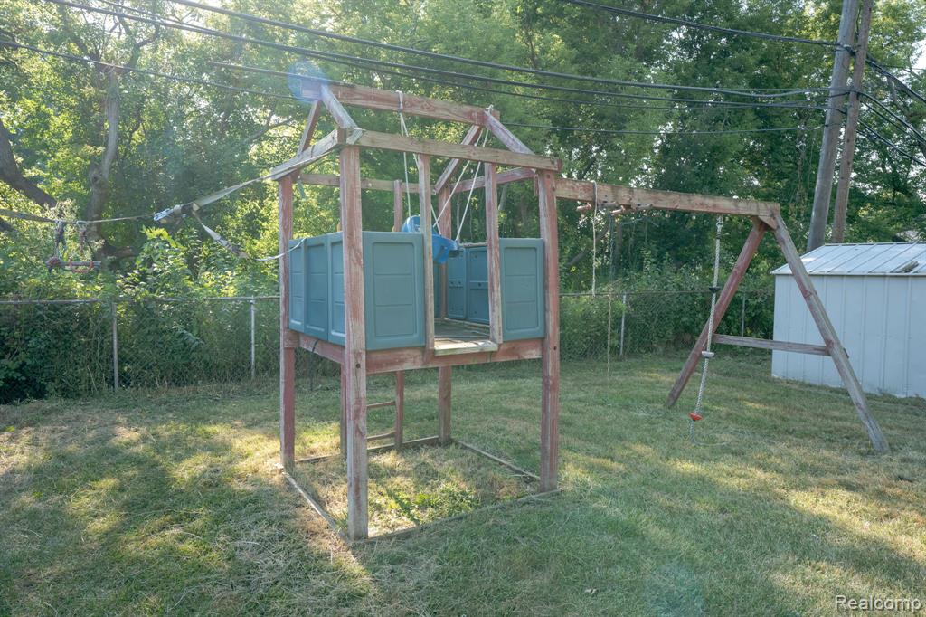 1635 Castleton Drive Property Photo 16