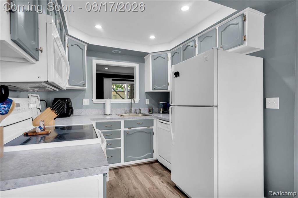 16894 Kingsbrooke Drive Property Photo 12