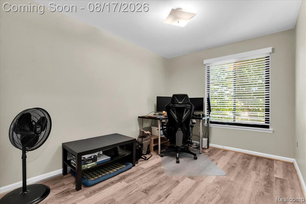 16894 Kingsbrooke Drive Property Photo 18