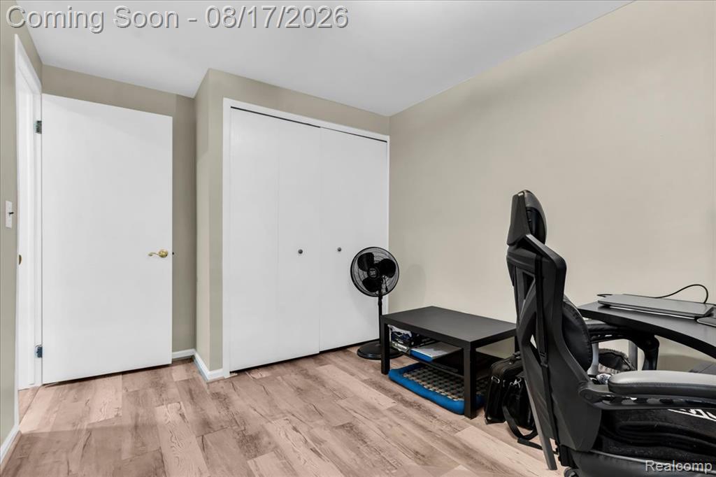 16894 Kingsbrooke Drive Property Photo 19