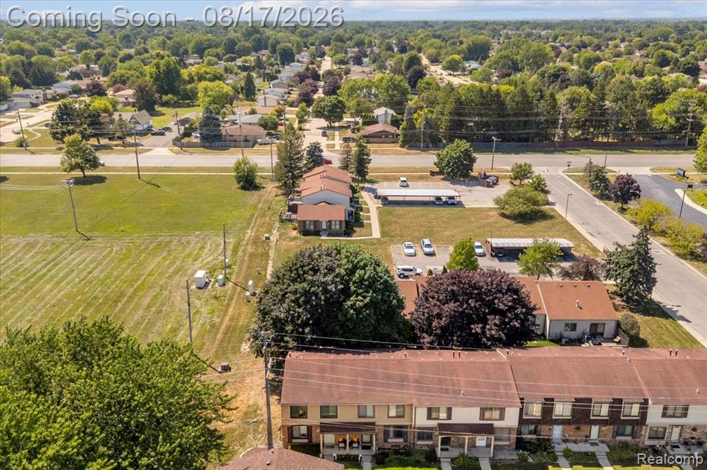 16894 Kingsbrooke Drive Property Photo 28