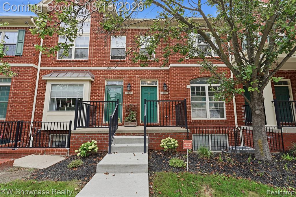 480 Village Lane Property Photo 1