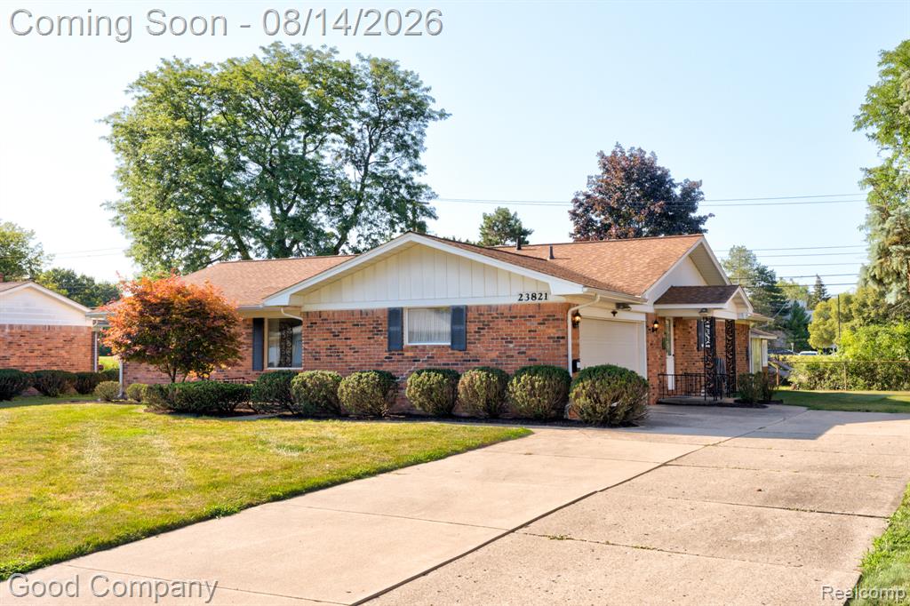 23821 Hazen Street Property Photo 1