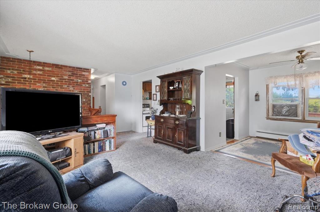 10431 Davison Road Property Photo 14