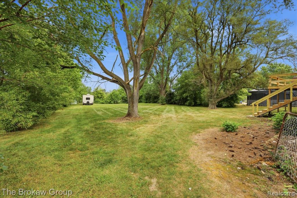 10431 Davison Road Property Photo 39