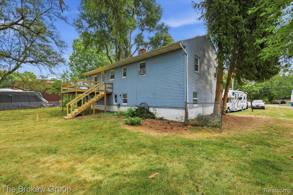 10431 Davison Road Property Photo 40