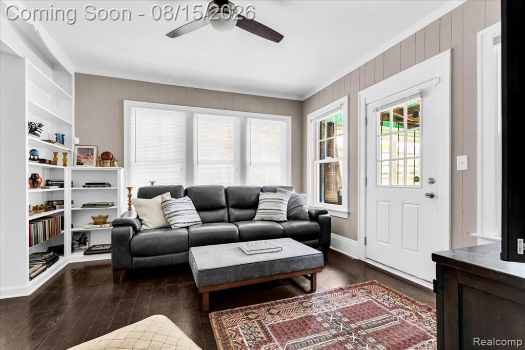 2007 W Boston Boulevard Property Photo 18
