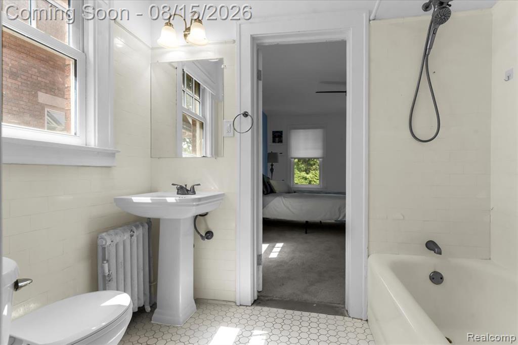 2007 W Boston Boulevard Property Photo 34