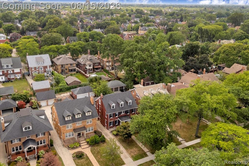 2007 W Boston Boulevard Property Photo 44