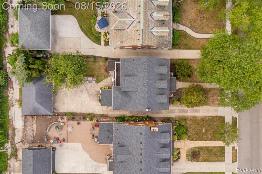 2007 W Boston Boulevard Property Photo 46