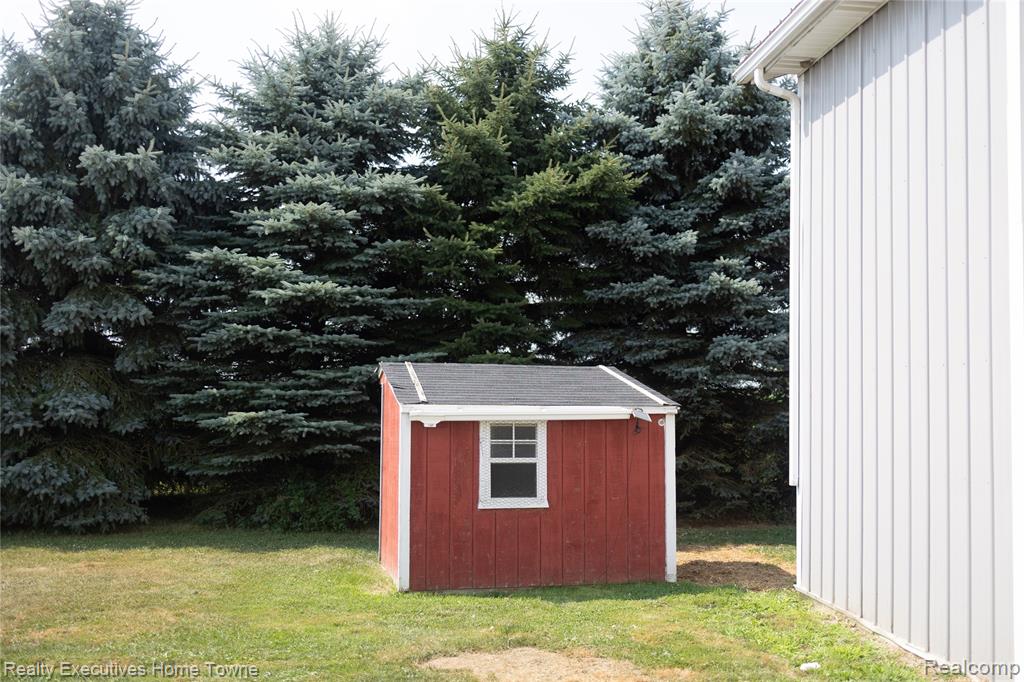 2715 Cash Road Property Photo 12