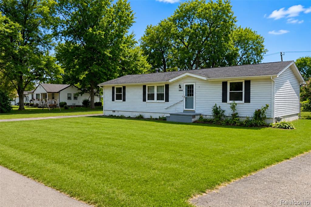 15060 Michael Street Property Photo 4