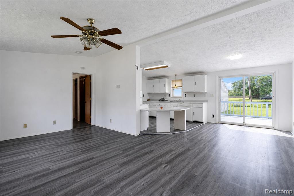 15060 Michael Street Property Photo 10