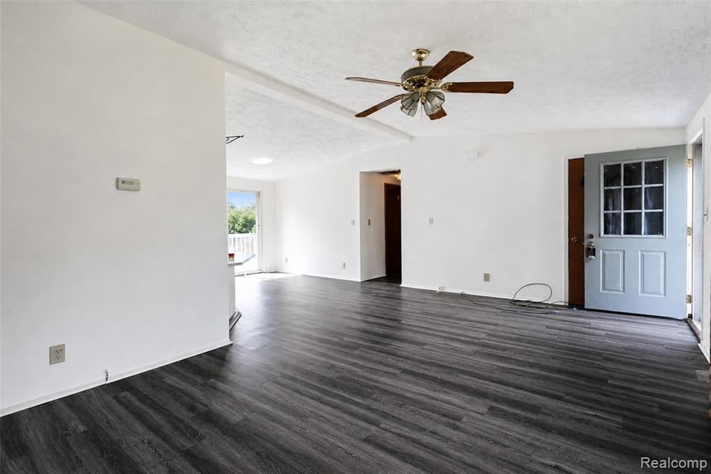 15060 Michael Street Property Photo 11