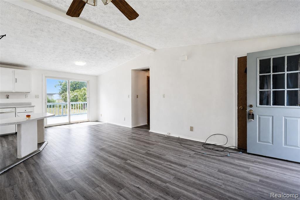 15060 Michael Street Property Photo 12