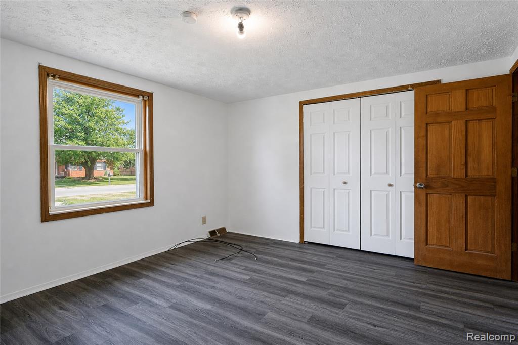 15060 Michael Street Property Photo 25