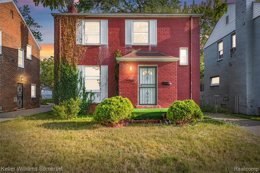 15470 Mapleridge Street Property Photo 1