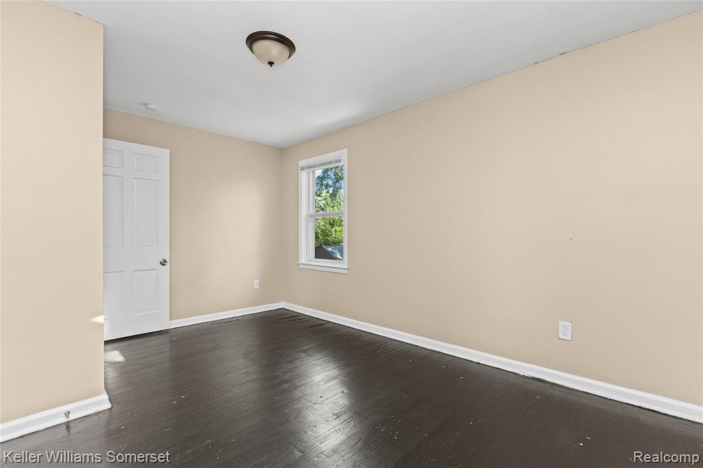 15470 Mapleridge Street Property Photo 22