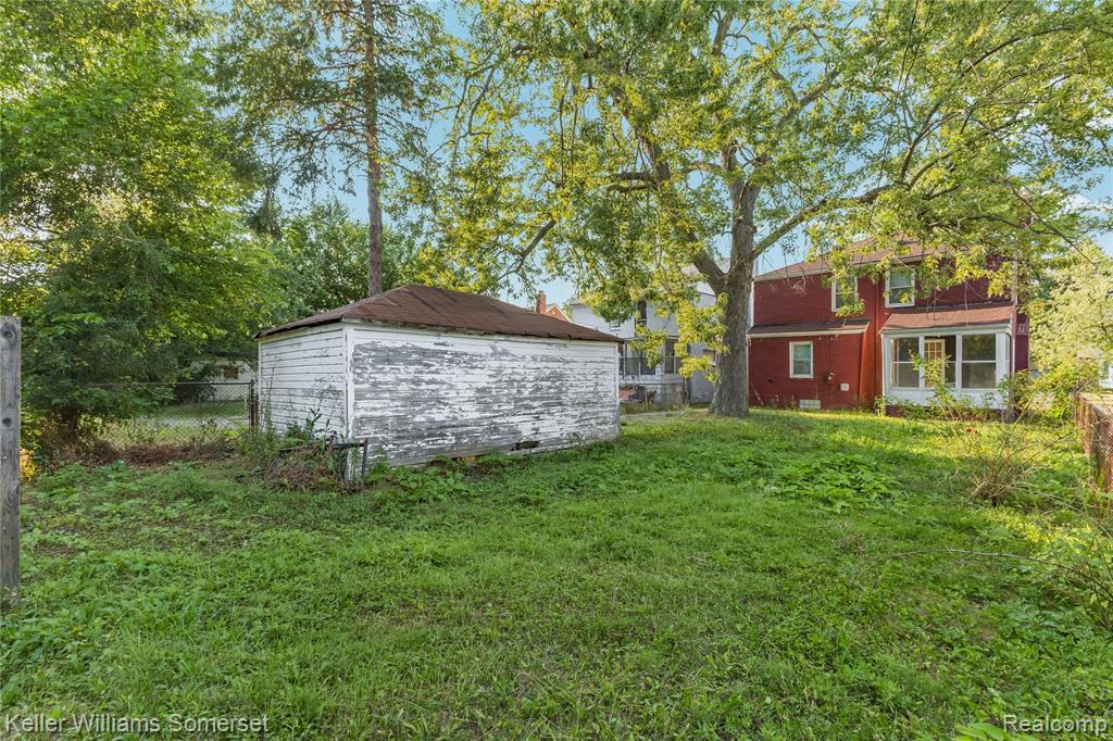 15470 Mapleridge Street Property Photo 29