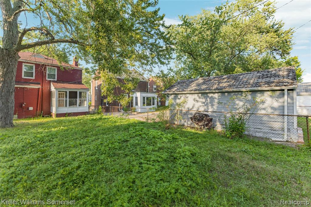 15470 Mapleridge Street Property Photo 30