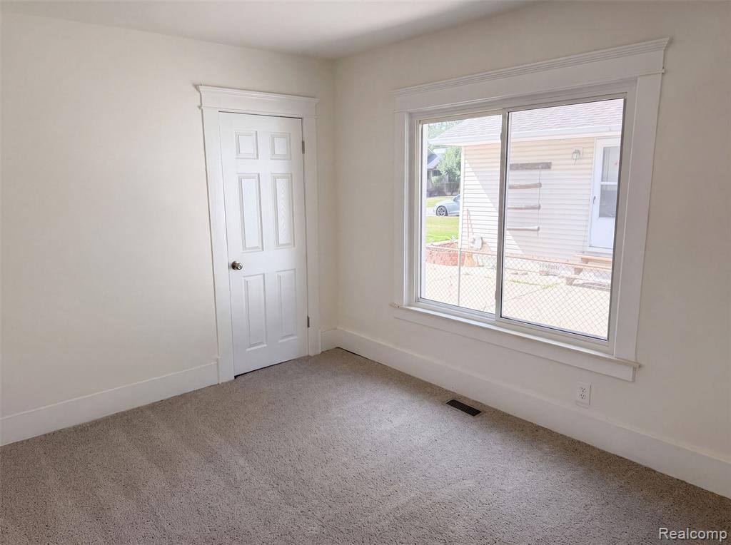 21420 Jefferson Street Property Photo 8