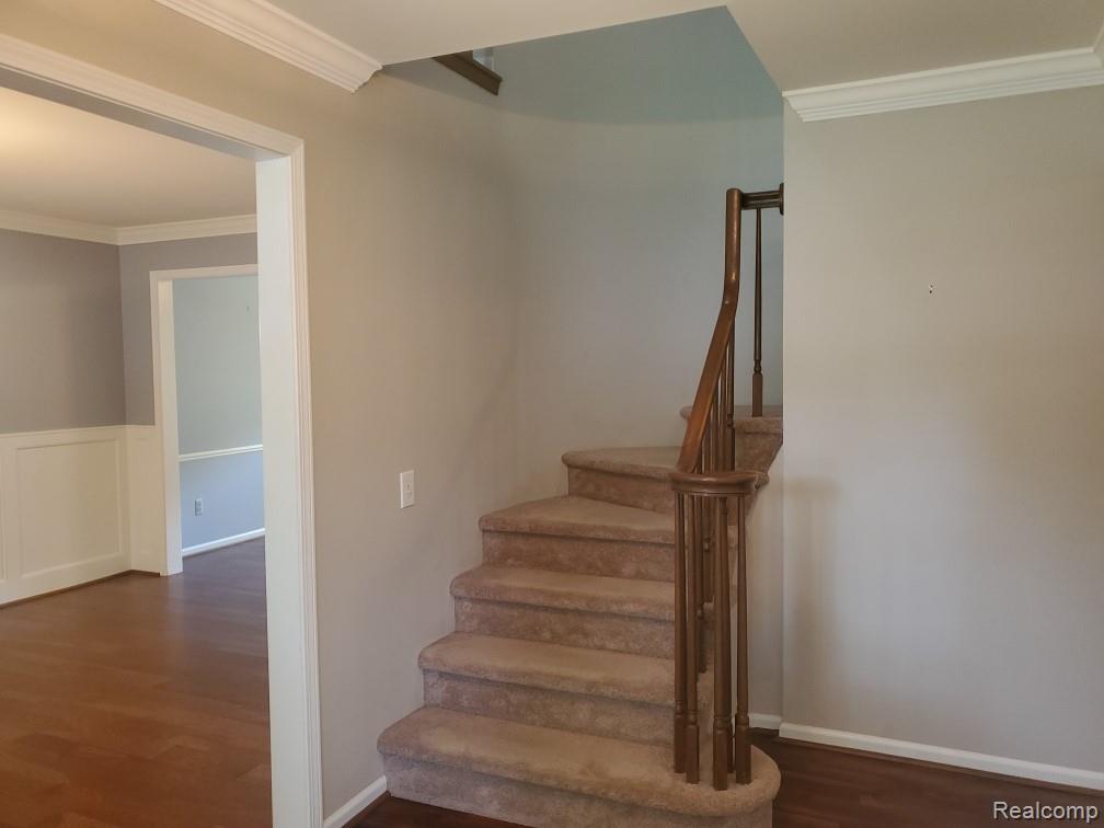 5057 Prentis Drive Property Photo 5