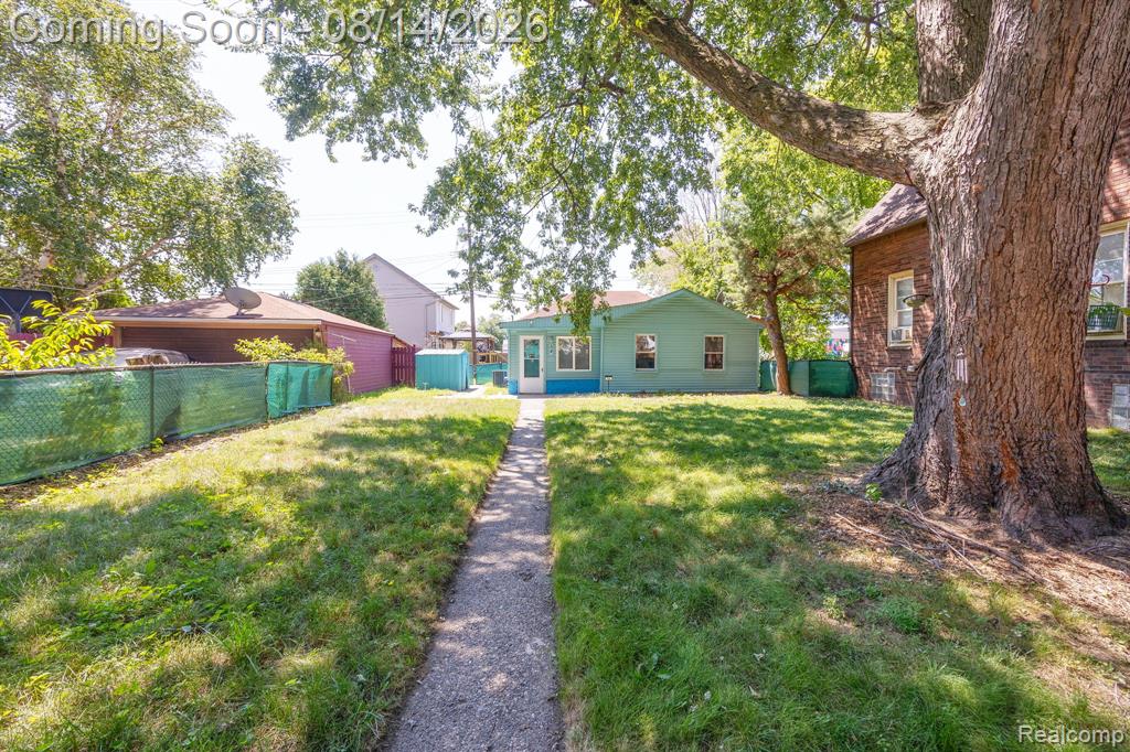 54 Walnut Street Property Photo 1