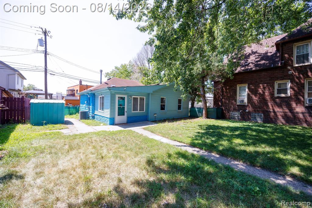 54 Walnut Street Property Photo 5