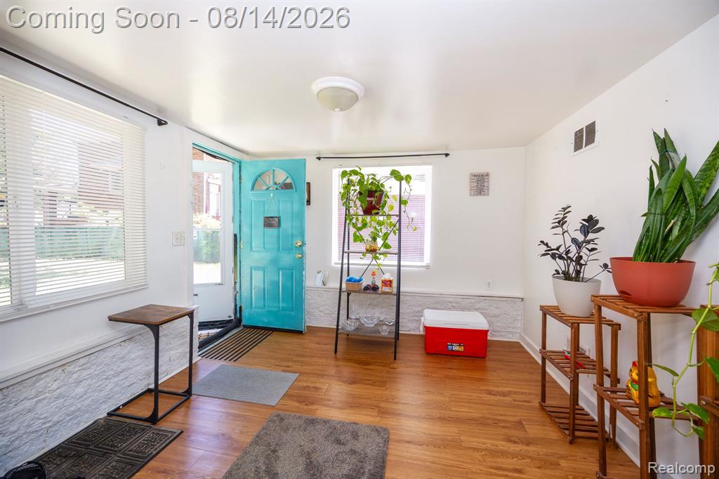 54 Walnut Street Property Photo 9