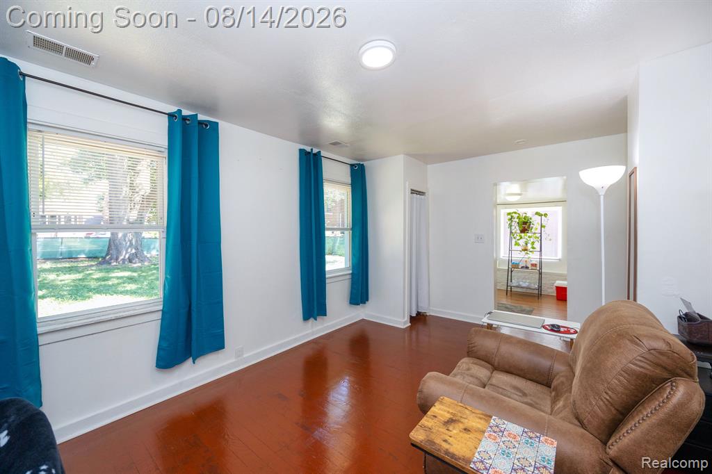 54 Walnut Street Property Photo 13