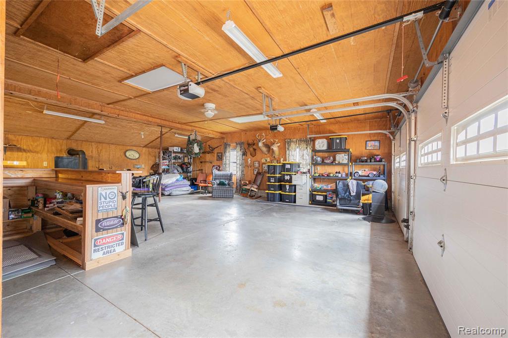 9160 Steffas Road Property Photo 23