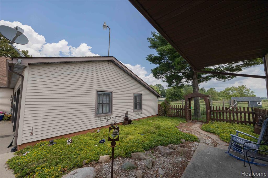 9160 Steffas Road Property Photo 25