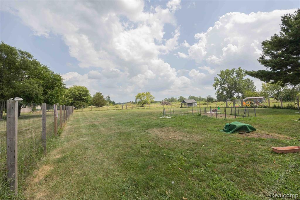 9160 Steffas Road Property Photo 27
